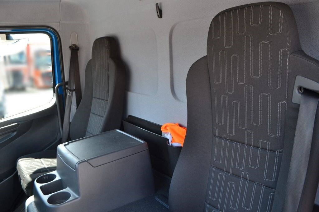 Mercedes-Benz Atego 816 4x2 Atego 816 4x2, City-Abroller - Camion ampliroll: photos 5 Mercedes-Benz Atego 816 4x2 Atego 816 4x2, City-Abroller - Camion ampliroll: photos 5