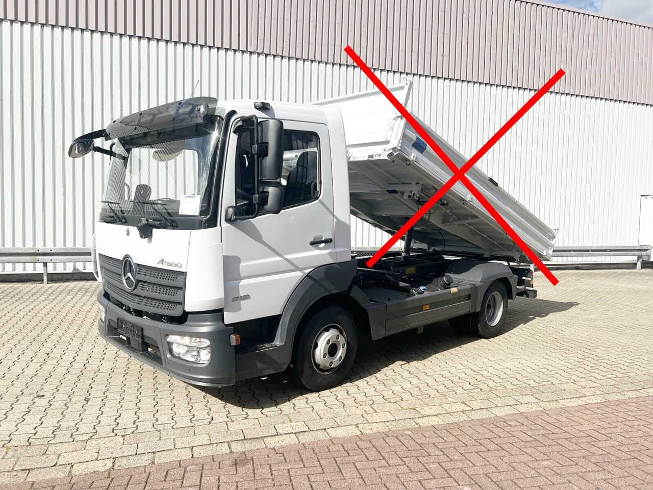 Mercedes-Benz Atego 818/23 K 4x2 Atego 818/23 K 4x2, 2x AHK, 5x VORHANDEN! - Châssis cabine: photos 1 Mercedes-Benz Atego 818/23 K 4x2 Atego 818/23 K 4x2, 2x AHK, 5x VORHANDEN! - Châssis cabine: photos 1