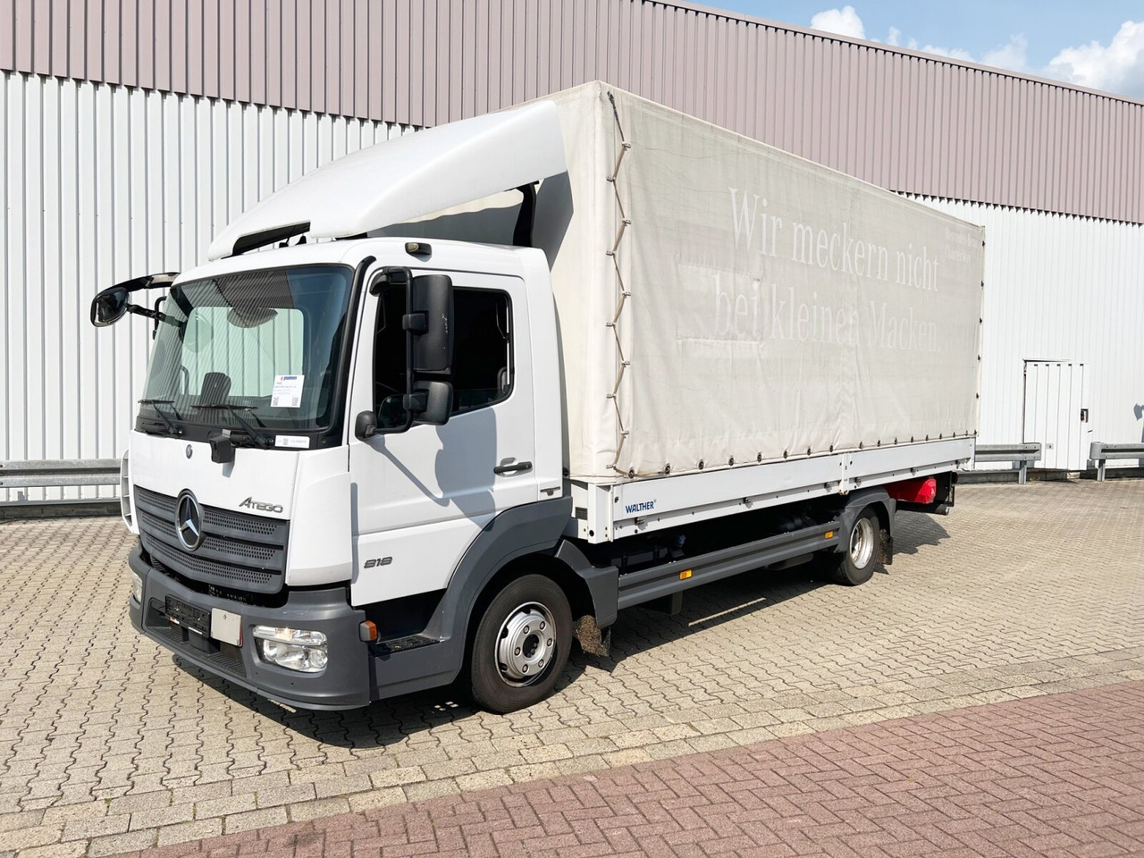 Mercedes-Benz Atego 818 L 4x2 Atego 818 L 4x2 mit Sörensen LBW - Camion à rideaux coulissants: photos 1 Mercedes-Benz Atego 818 L 4x2 Atego 818 L 4x2 mit Sörensen LBW - Camion à rideaux coulissants: photos 1