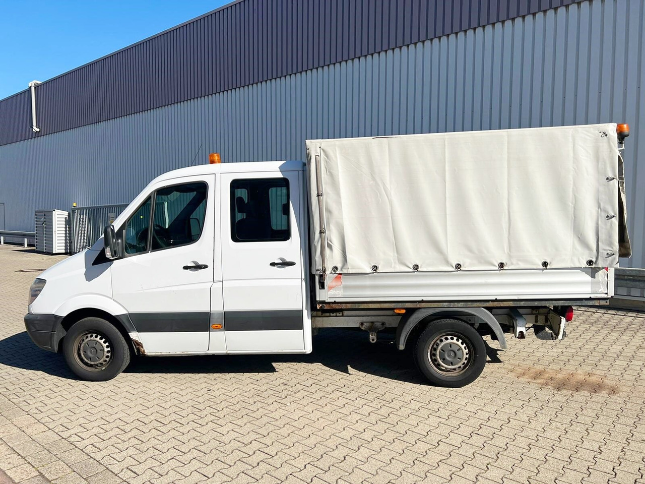 Mercedes-Benz Sprinter 209 CDI 4x2 Doka Sprinter 209 CDI 4x2 Doka - Véhicule utilitaire plateau baché, Utilitaire double cabine: photos 1 Mercedes-Benz Sprinter 209 CDI 4x2 Doka Sprinter 209 CDI 4x2 Doka - Véhicule utilitaire plateau baché, Utilitaire double cabine: photos 1