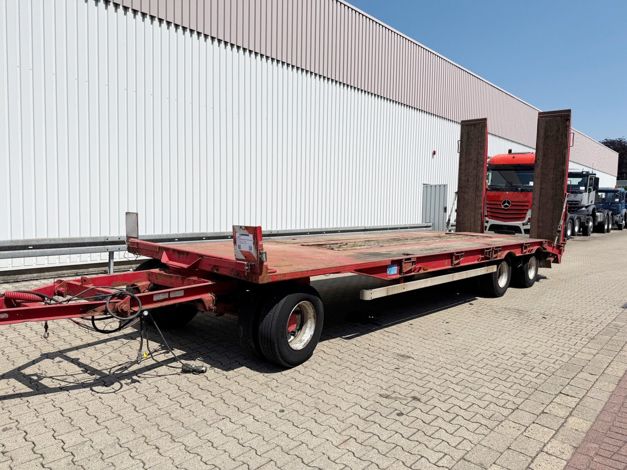 PT 30,0 Kompakt PT 30,0 Kompakt, verbr. auf 3m - Remorque porte-engin surbaissée: photos 1 PT 30,0 Kompakt PT 30,0 Kompakt, verbr. auf 3m - Remorque porte-engin surbaissée: photos 1