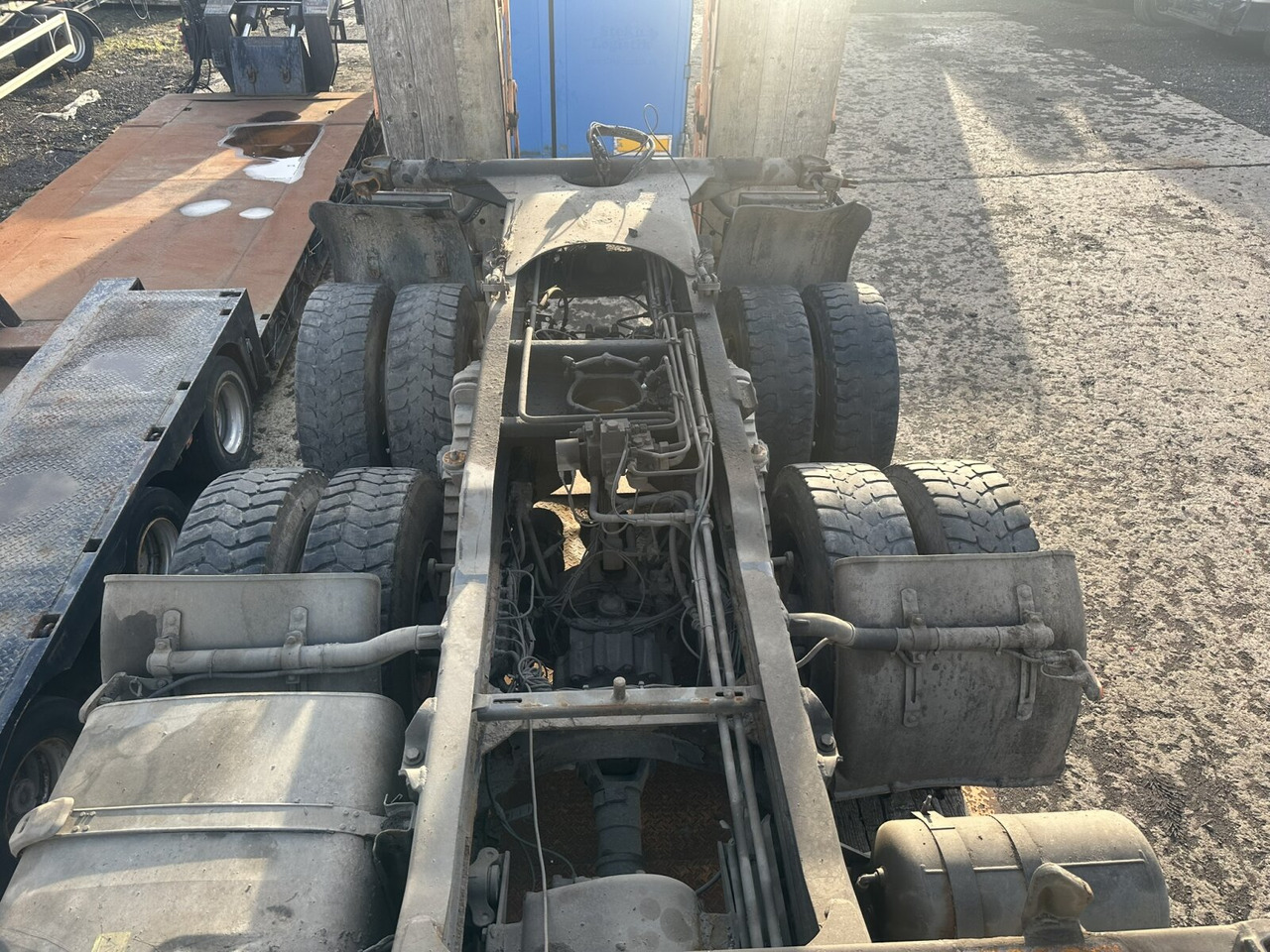 Scania 124C 400 6x6 124C 400 6x6 - Châssis cabine: photos 3 Scania 124C 400 6x6 124C 400 6x6 - Châssis cabine: photos 3