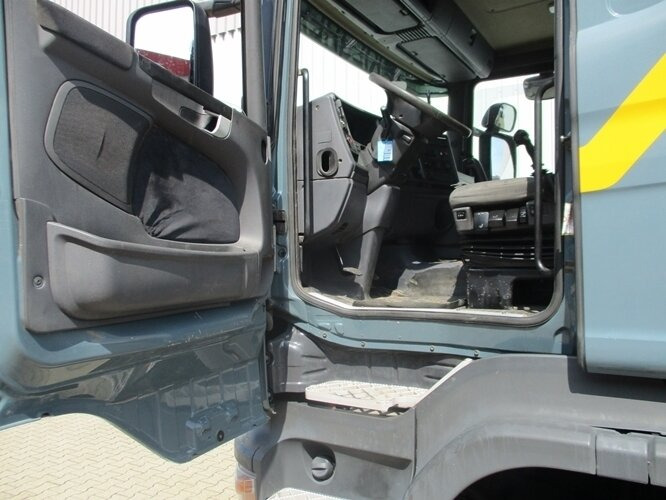 Scania R420 CB 8x4 MNZ R420 CB 8x4 MNZ, Retarder, Euro4 - Camion ampliroll: photos 3 Scania R420 CB 8x4 MNZ R420 CB 8x4 MNZ, Retarder, Euro4 - Camion ampliroll: photos 3