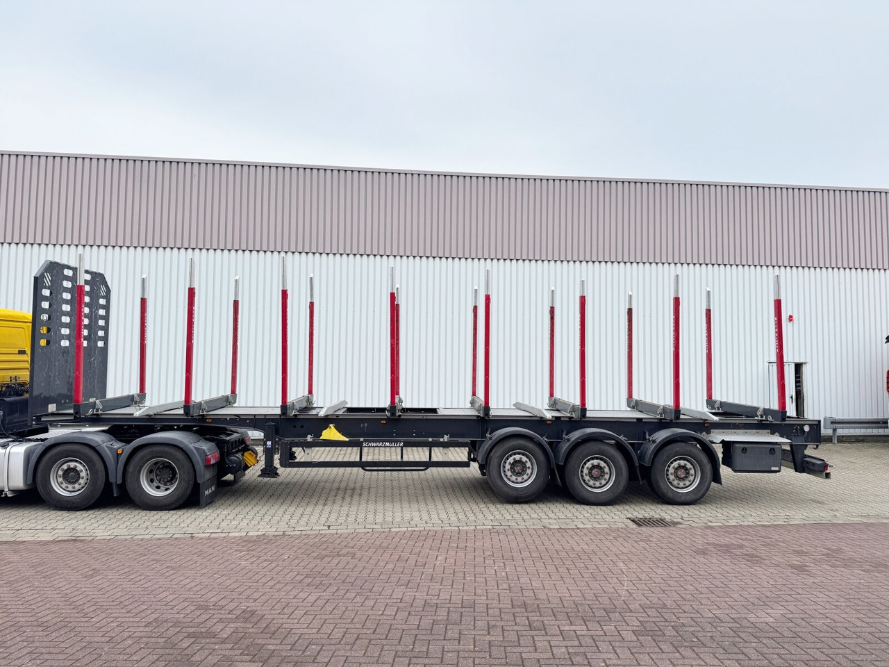 Schwarzmüller 3-Achs Holzauflieger 3-Achs Holzauflieger, Liftachse, MEHRFACH VORHANDEN! - Semi-remorque grumier: photos 4 Schwarzmüller 3-Achs Holzauflieger 3-Achs Holzauflieger, Liftachse, MEHRFACH VORHANDEN! - Semi-remorque grumier: photos 4