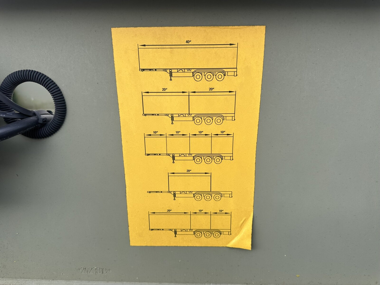 Schmitz Cargobull SCF 24 Containerchassis SCF 24 Containerchassis, Nachlauflenkachse, 2x20/20/30/40ft, Ex-! - Semi-remorque: photos 5 Schmitz Cargobull SCF 24 Containerchassis SCF 24 Containerchassis, Nachlauflenkachse, 2x20/20/30/40ft, Ex-! - Semi-remorque: photos 5