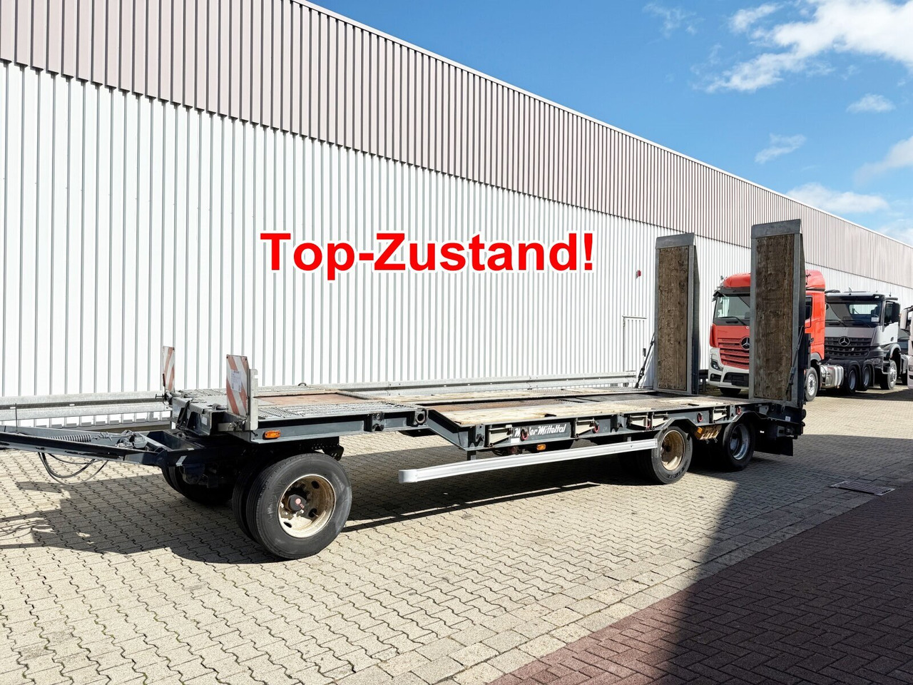 T 3 Profi 30,0 T 3 Profi 30,0, Verbreiterbar auf 3m - Remorque porte-engin surbaissée: photos 1 T 3 Profi 30,0 T 3 Profi 30,0, Verbreiterbar auf 3m - Remorque porte-engin surbaissée: photos 1