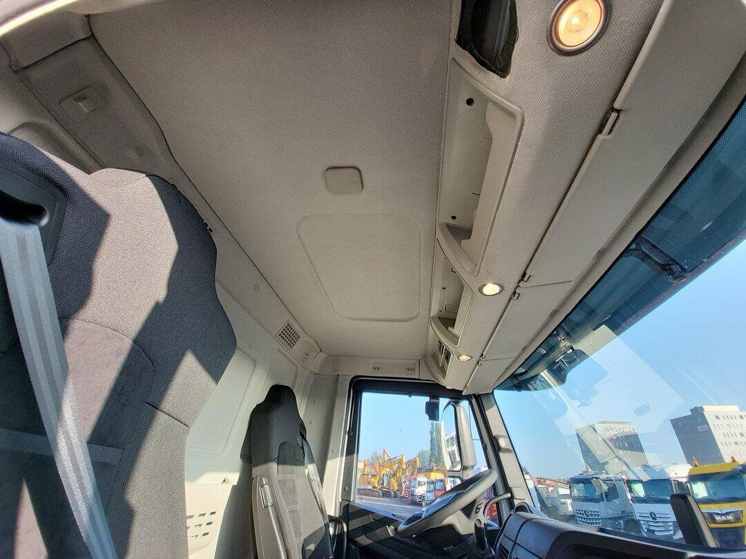 T-Way 360 6x6 T-Way 360 6x6 - Camion ampliroll: photos 5 T-Way 360 6x6 T-Way 360 6x6 - Camion ampliroll: photos 5