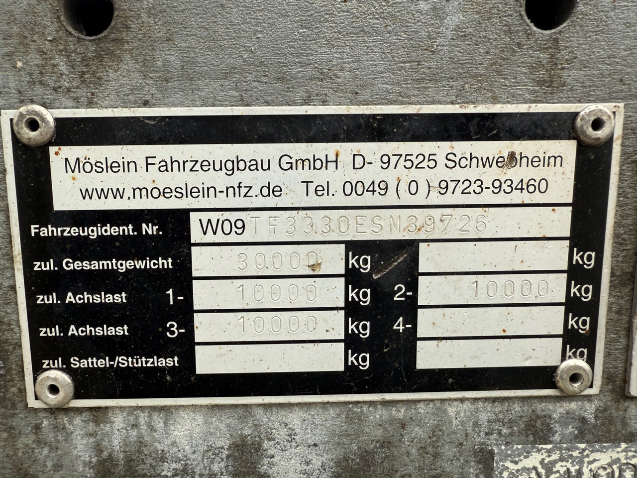 TF 3 Schwebheim TF 3 Schwebheim, Verzinkt, hydr. Rampen, Verbr. auf 3m - Remorque porte-engin surbaissée: photos 4 TF 3 Schwebheim TF 3 Schwebheim, Verzinkt, hydr. Rampen, Verbr. auf 3m - Remorque porte-engin surbaissée: photos 4