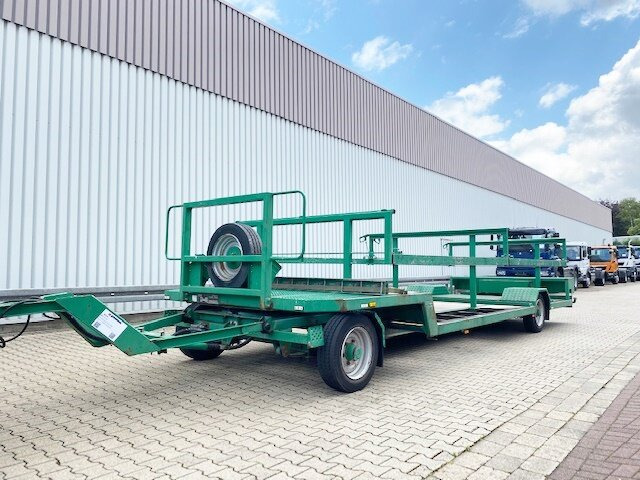 TL 6,4 Empl TL 6,4 Spezial-Tiefladeanhänger, Ex-Polizei - Remorque porte-engin surbaissée: photos 1 TL 6,4 Empl TL 6,4 Spezial-Tiefladeanhänger, Ex-Polizei - Remorque porte-engin surbaissée: photos 1