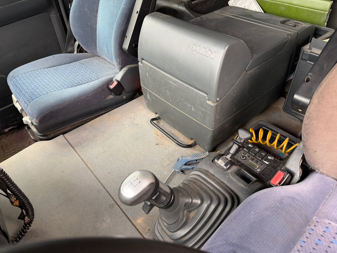 MAN TGA 18.440 4x4 BL TGA 18.440 4x4 BL, Hydraulik - Tracteur routier: photos 5 MAN TGA 18.440 4x4 BL TGA 18.440 4x4 BL, Hydraulik - Tracteur routier: photos 5