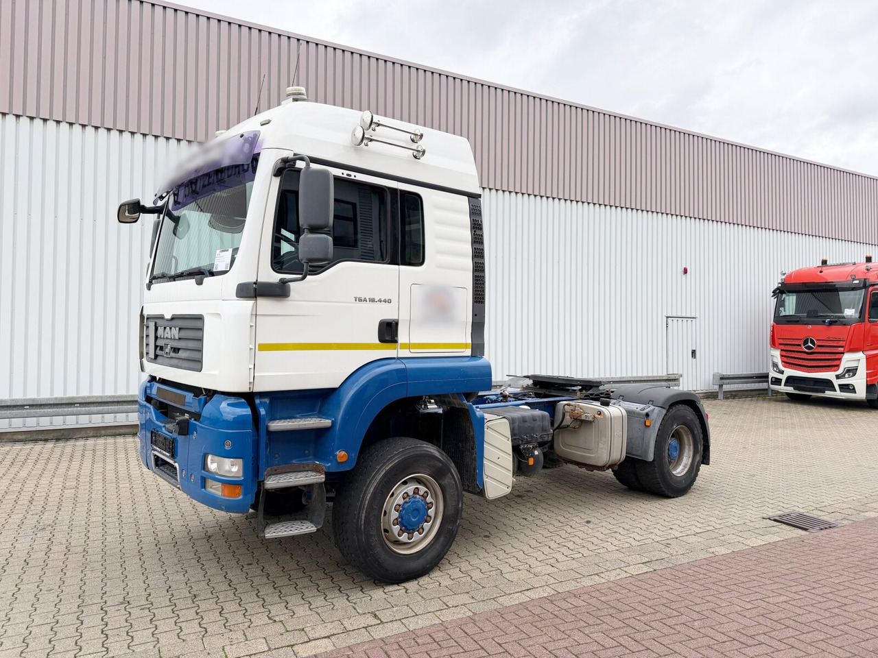 MAN TGA 18.440 4x4 BL TGA 18.440 4x4 BL, Hydraulik - Tracteur routier: photos 1 MAN TGA 18.440 4x4 BL TGA 18.440 4x4 BL, Hydraulik - Tracteur routier: photos 1