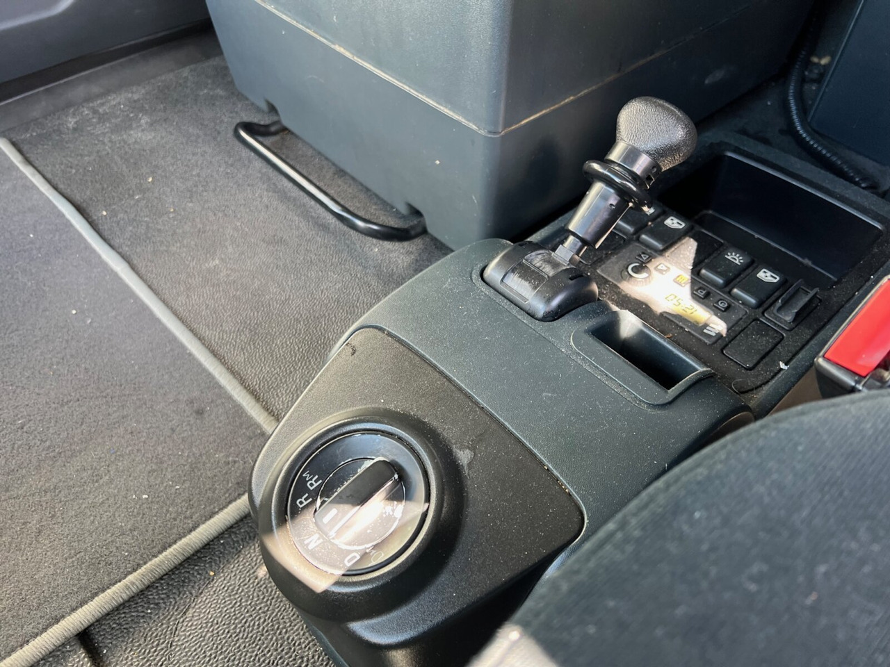 MAN TGL 8.220 4X2 BL TGL 8.220 4X2 BL - Tracteur routier: photos 5 MAN TGL 8.220 4X2 BL TGL 8.220 4X2 BL - Tracteur routier: photos 5