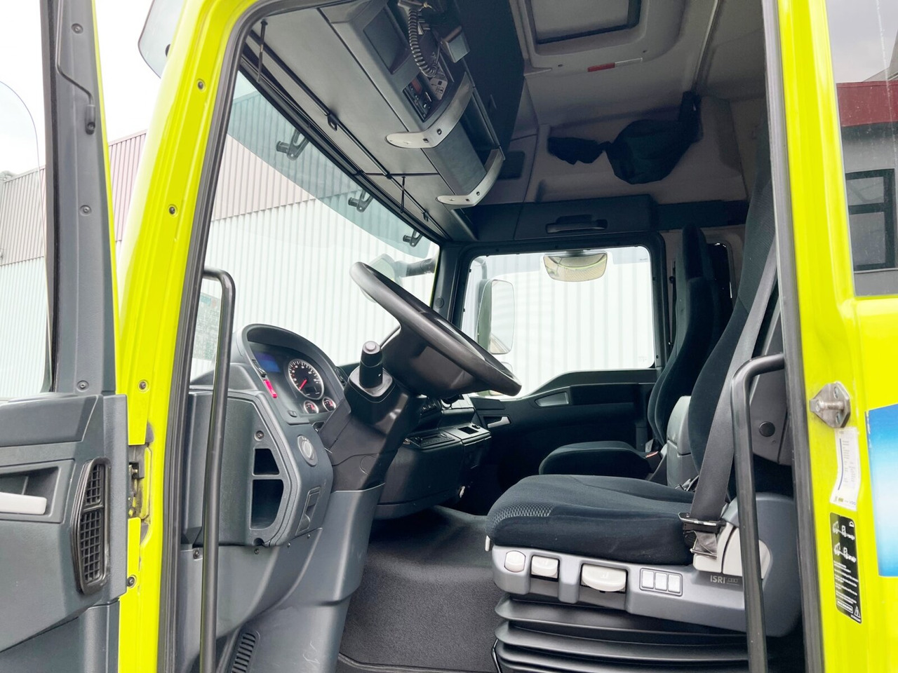 MAN TGL 8.220 4X2 BL TGL 8.220 4X2 BL - Tracteur routier: photos 2 MAN TGL 8.220 4X2 BL TGL 8.220 4X2 BL - Tracteur routier: photos 2