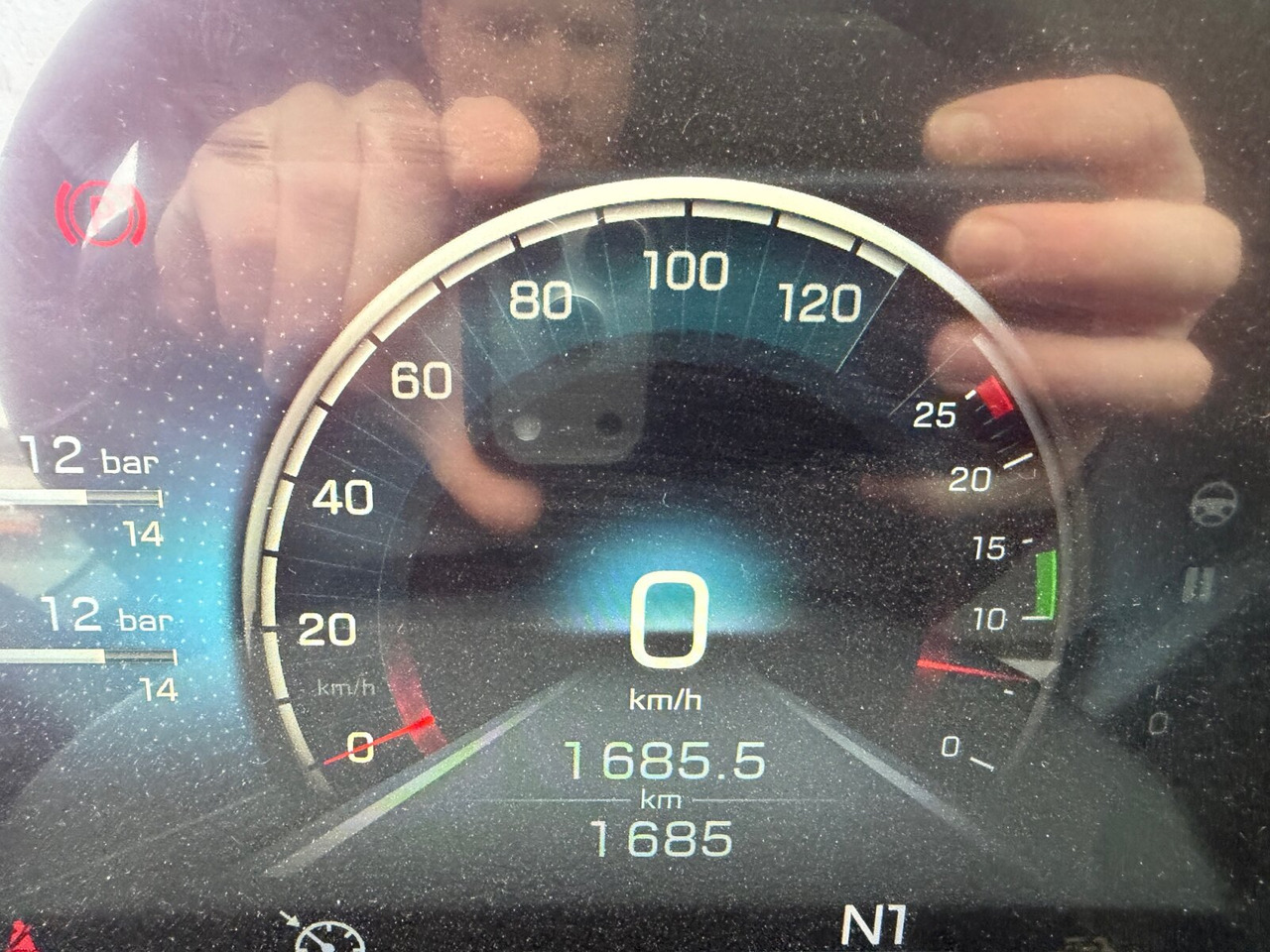 Mercedes-Benz Arocs 1840 K 4x2 Arocs 1840 K 4x2, MultimediaCockpit, 2x Nebenantrieb, NMV & Motorabtrieb - Tracteur routier: photos 4 Mercedes-Benz Arocs 1840 K 4x2 Arocs 1840 K 4x2, MultimediaCockpit, 2x Nebenantrieb, NMV & Motorabtrieb - Tracteur routier: photos 4