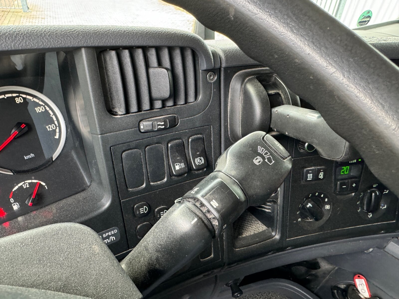 Scania G410 4x2 G410 4x2, Retarder - Tracteur routier: photos 5 Scania G410 4x2 G410 4x2, Retarder - Tracteur routier: photos 5