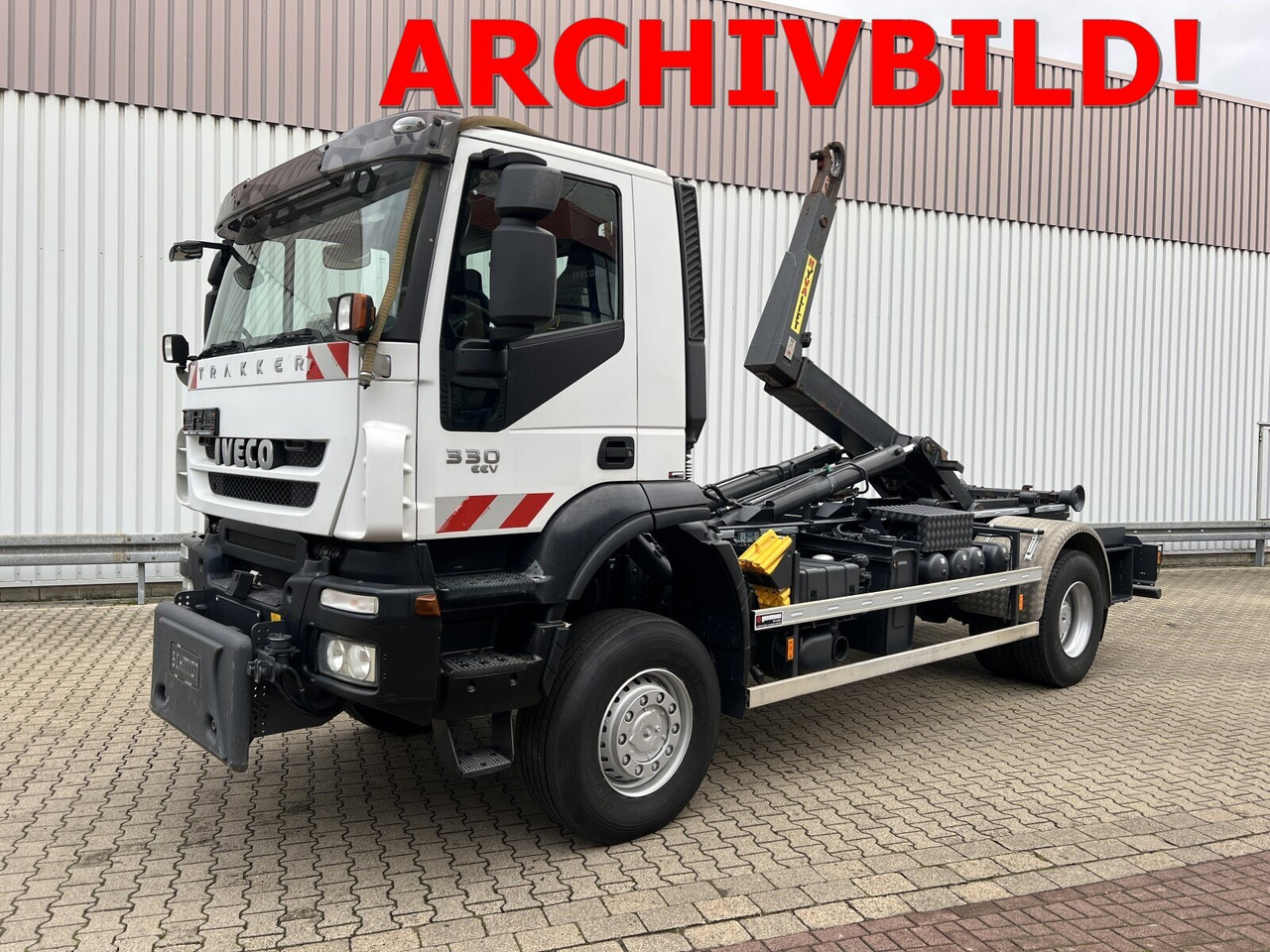 Trakker AD190T33WP 4x4 Trakker AD190T33WP 4x4, Winterdienstausstattung - Camion ampliroll: photos 1 Trakker AD190T33WP 4x4 Trakker AD190T33WP 4x4, Winterdienstausstattung - Camion ampliroll: photos 1