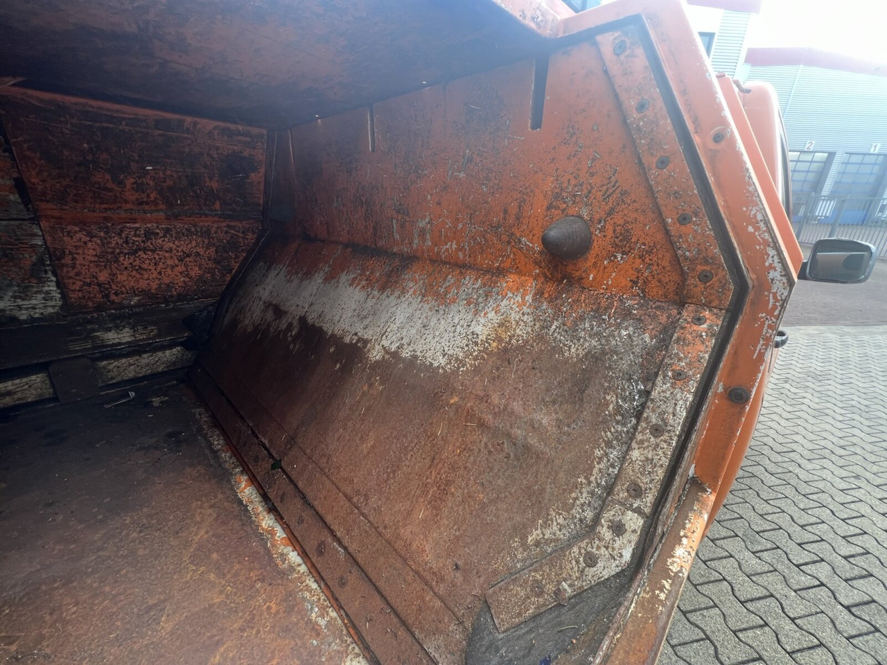 Volkswagen T5 1.9 TDI 4x2 Müllwagen T5 1.9 TDI 4x2, Hagemann Müllpreßaufbau ca. 3,4m³, Rechtslenker - Benne à ordures ménagères: photos 5 Volkswagen T5 1.9 TDI 4x2 Müllwagen T5 1.9 TDI 4x2, Hagemann Müllpreßaufbau ca. 3,4m³, Rechtslenker - Benne à ordures ménagères: photos 5