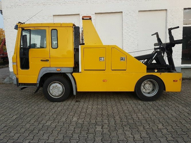 Volvo FL 612 L FL 612 L, Abschleppwagen Hubbrille 3 to - Remorqueuse: photos 1 Volvo FL 612 L FL 612 L, Abschleppwagen Hubbrille 3 to - Remorqueuse: photos 1