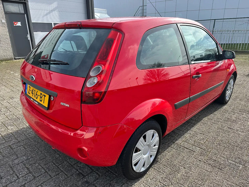 Ford Fiesta TDCi 1.4 + AIRCO + CARPLAY + REAR CAMERA + 194.511 KM - Voiture à hayon: photos 5 Ford Fiesta TDCi 1.4 + AIRCO + CARPLAY + REAR CAMERA + 194.511 KM - Voiture à hayon: photos 5