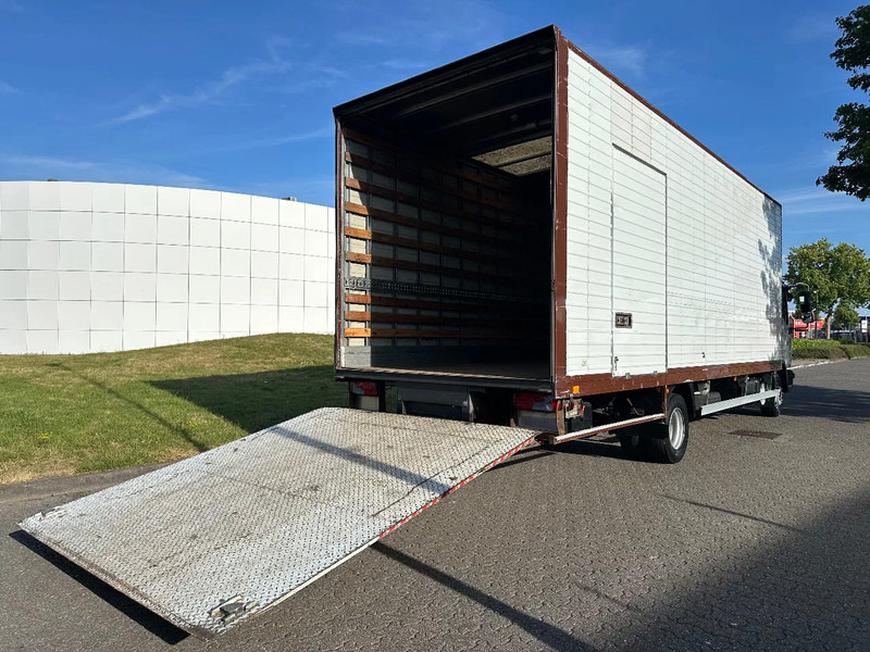 MAN TGL 12.210 MANUAL + 2000 KG LIFT + 2.60 M HIGH BIG BOX + AIRCO + SPRING / SPRING + 3 SEATS - Camion fourgon: photos 5 MAN TGL 12.210 MANUAL + 2000 KG LIFT + 2.60 M HIGH BIG BOX + AIRCO + SPRING / SPRING + 3 SEATS - Camion fourgon: photos 5