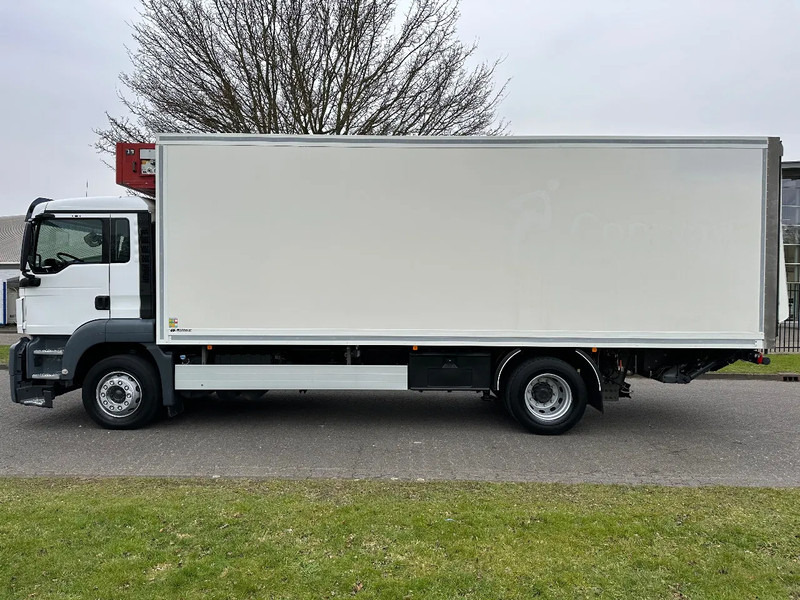 MAN TGS 18.360 TGS 18 360 + FRIGOBLOCK FK25 MULTITEMP + LIFT / LADEBORDWAND 2000 KG + EURO 6 + AIRCO - Camion frigorifique: photos 2 MAN TGS 18.360 TGS 18 360 + FRIGOBLOCK FK25 MULTITEMP + LIFT / LADEBORDWAND 2000 KG + EURO 6 + AIRCO - Camion frigorifique: photos 2