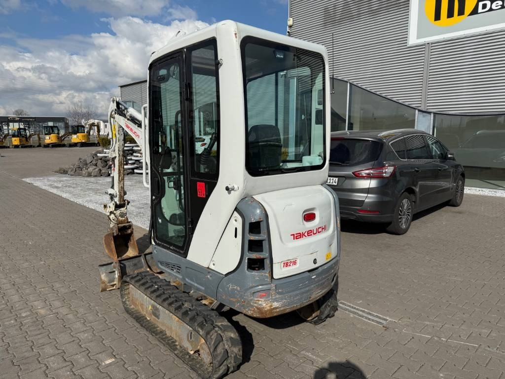 Takeuchi TB 216 Powertilt  - Mini pelle: photos 2 Takeuchi TB 216 Powertilt  - Mini pelle: photos 2