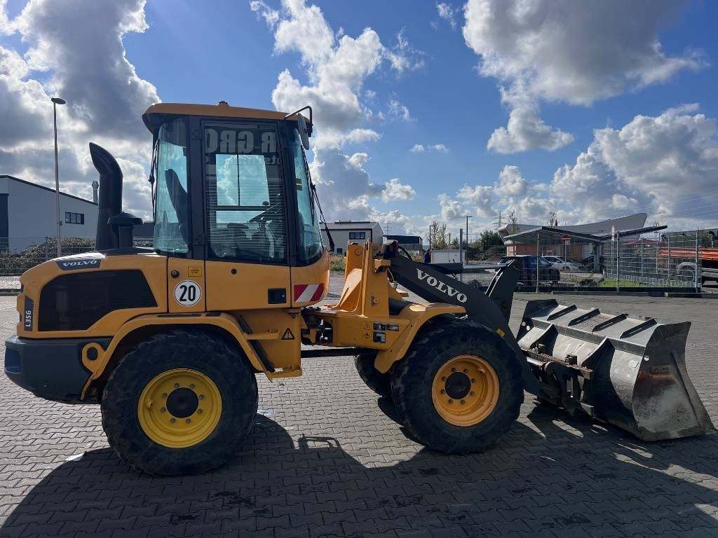 Volvo L 35 G - Chargeuse sur pneus: photos 5 Volvo L 35 G - Chargeuse sur pneus: photos 5