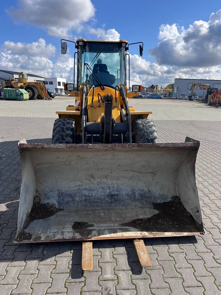 Volvo L 35 G - Chargeuse sur pneus: photos 4 Volvo L 35 G - Chargeuse sur pneus: photos 4