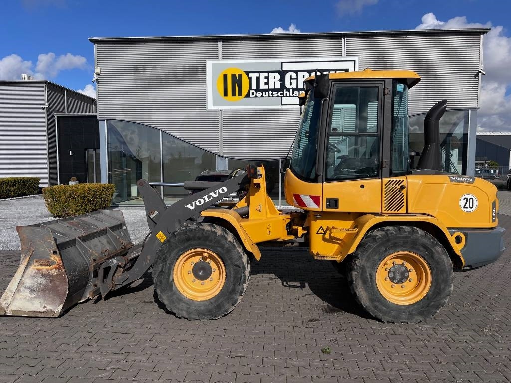 Volvo L 35 G - Chargeuse sur pneus: photos 1 Volvo L 35 G - Chargeuse sur pneus: photos 1