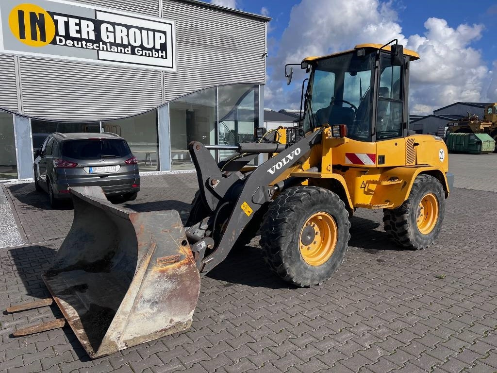 Volvo L 35 G - Chargeuse sur pneus: photos 2 Volvo L 35 G - Chargeuse sur pneus: photos 2