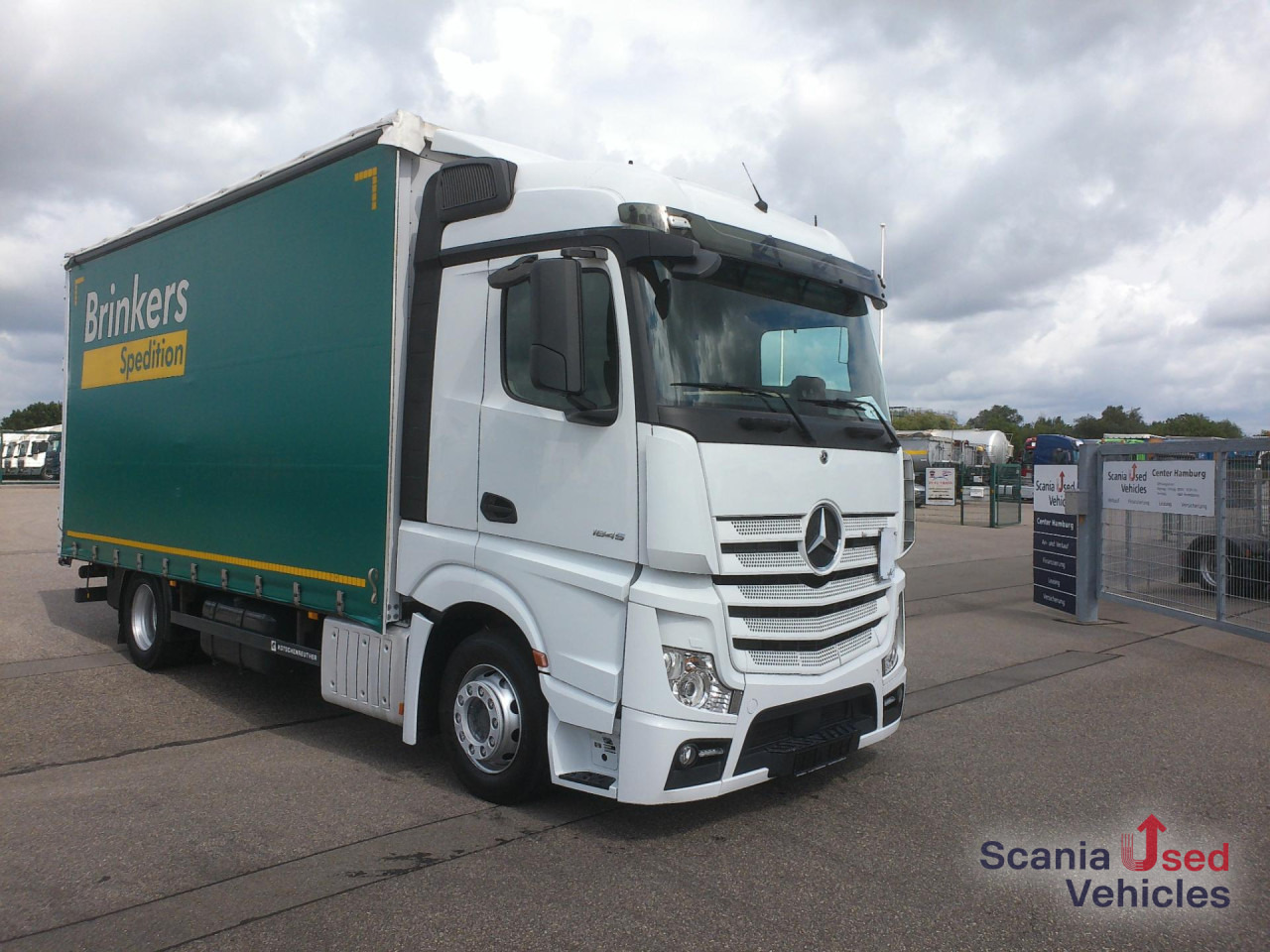 MERCEDES-BENZ Actros 1845 L - Camion à rideaux coulissants: photos 1 MERCEDES-BENZ Actros 1845 L - Camion à rideaux coulissants: photos 1