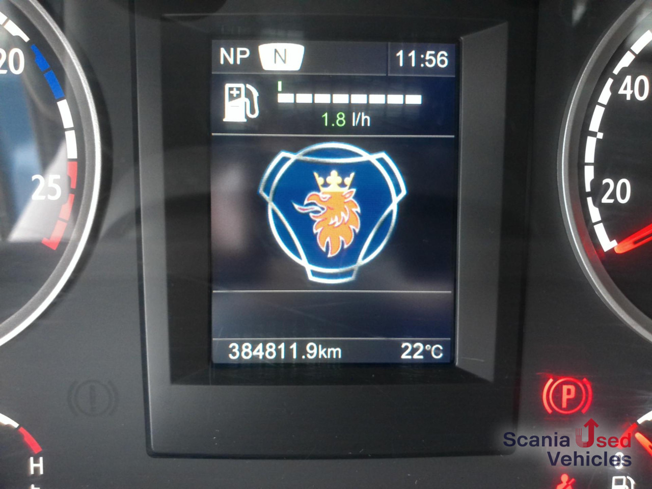 SCANIA R 450 LB6x2*4MNA - Camion chevaux: photos 3 SCANIA R 450 LB6x2*4MNA - Camion chevaux: photos 3