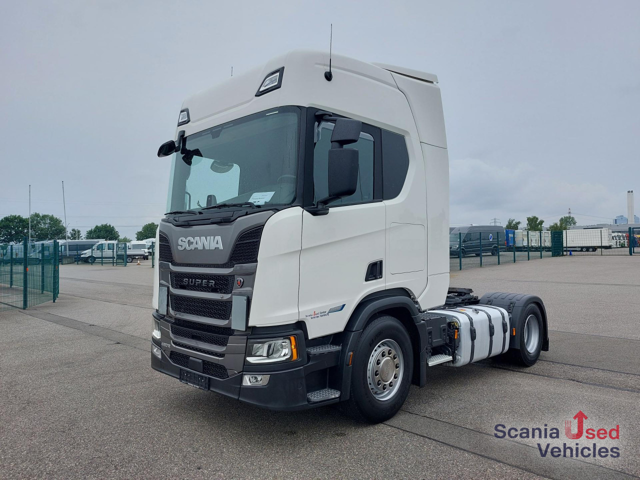 SCANIA R 460 A4x2NA 2 Kreis Hydraulik Navi Standklima Ret - Tracteur routier: photos 1 SCANIA R 460 A4x2NA 2 Kreis Hydraulik Navi Standklima Ret - Tracteur routier: photos 1