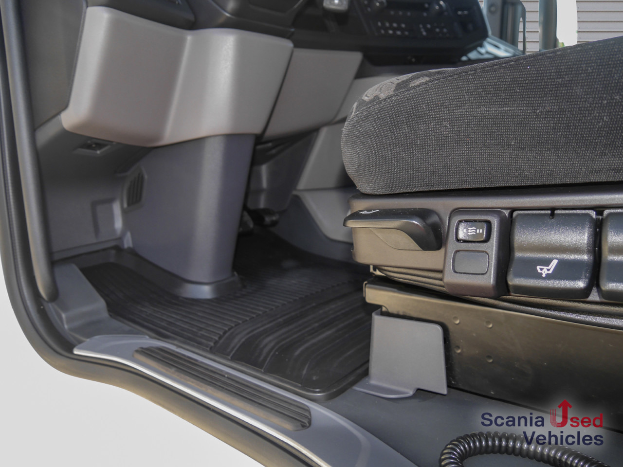 SCANIA R 460 A4x2NA - SUPER - - Tracteur routier: photos 3 SCANIA R 460 A4x2NA - SUPER - - Tracteur routier: photos 3