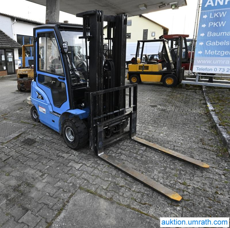Hangcha Elektrostapler Gabelstapler Hangcha CPD 25 XD4 - S126 Lithium Ionen Akku Kabine Vollfreihub Triplexmast mit Seitenschieber - Chariot élévateur électrique: photos 2 Hangcha Elektrostapler Gabelstapler Hangcha CPD 25 XD4 - S126 Lithium Ionen Akku Kabine Vollfreihub Triplexmast mit Seitenschieber - Chariot élévateur électrique: photos 2
