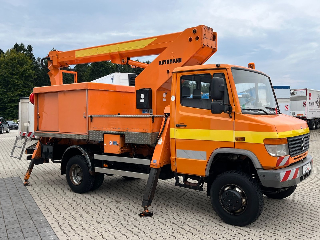 Mercedes-Benz Vario 814 DA 4x4 Ruthmann T 170 - Camion avec nacelle: photos 4 Mercedes-Benz Vario 814 DA 4x4 Ruthmann T 170 - Camion avec nacelle: photos 4