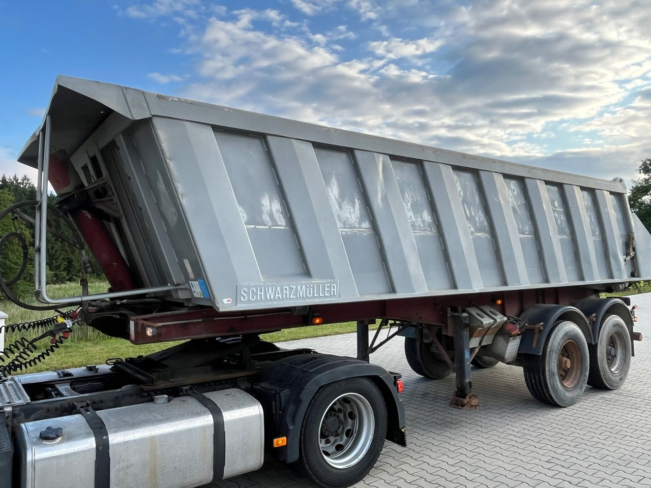 Schwarzmüller 2 Achs Alu Kippmulde Trommelbremse - Semi-remorque benne: photos 2 Schwarzmüller 2 Achs Alu Kippmulde Trommelbremse - Semi-remorque benne: photos 2