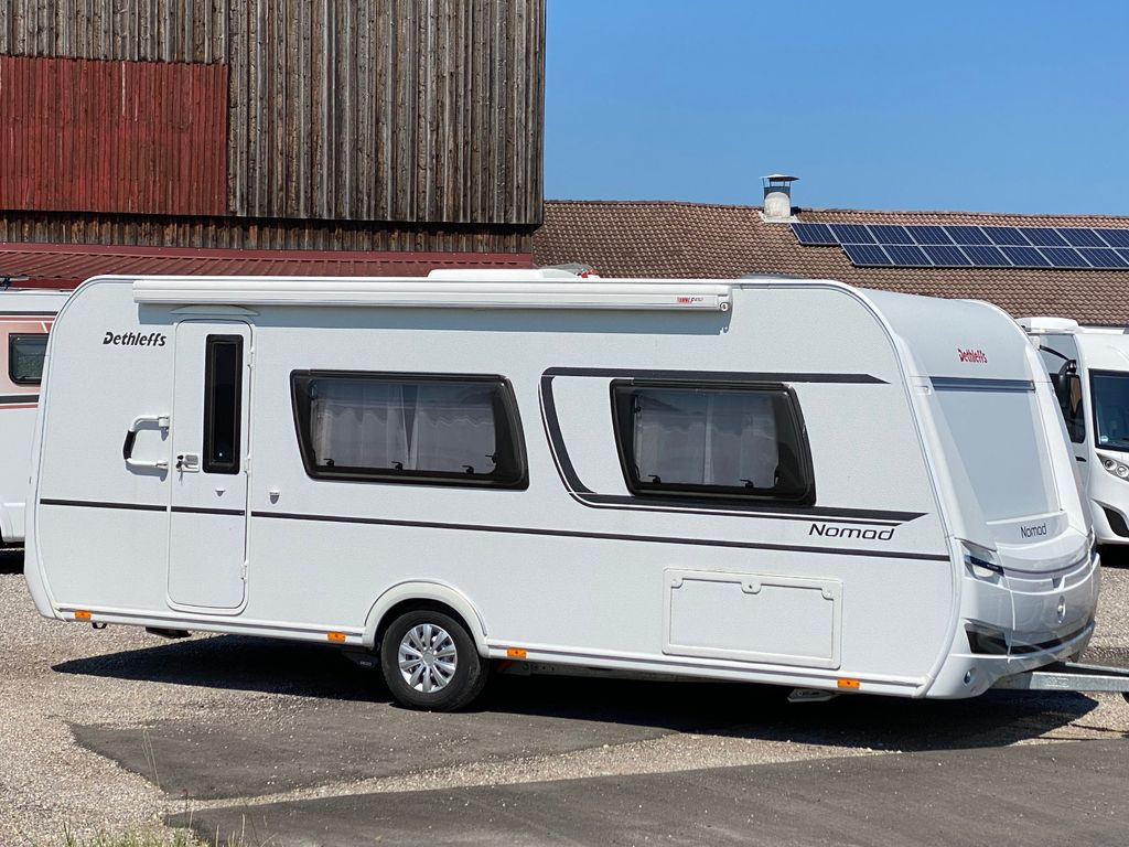 Dethleffs Nomad 520 ELT, Heckbad, SAT, Mover, Markise, ec - Caravane: photos 2 Dethleffs Nomad 520 ELT, Heckbad, SAT, Mover, Markise, ec - Caravane: photos 2