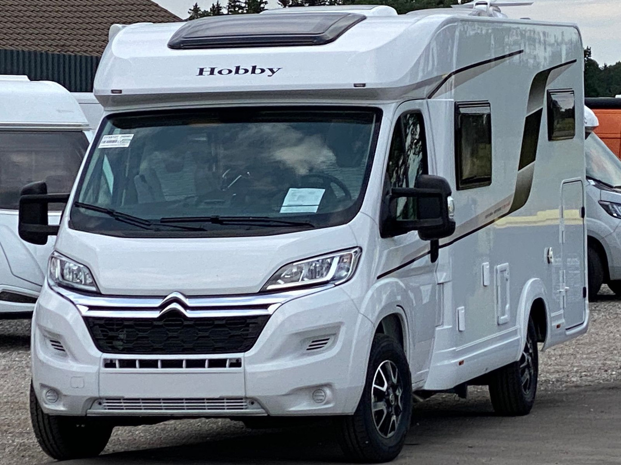 Hobby OPTIMA ONTOUR EDITION V65 GE NAVI MARKISE SAT - Camping-car profilé: photos 3 Hobby OPTIMA ONTOUR EDITION V65 GE NAVI MARKISE SAT - Camping-car profilé: photos 3