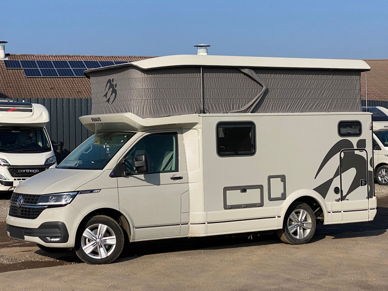 Knaus Tourer CUV 500 MQ CUVISION ohne Slide Bett - Camping-car profilé: photos 4 Knaus Tourer CUV 500 MQ CUVISION ohne Slide Bett - Camping-car profilé: photos 4