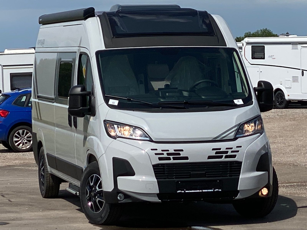 LMC INNOVAN 600 ,Dieselheizung,Modell 25 Skyroof - Fourgon aménagé: photos 3 LMC INNOVAN 600 ,Dieselheizung,Modell 25 Skyroof - Fourgon aménagé: photos 3