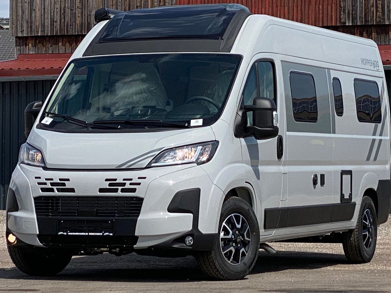 LMC INNOVAN 600 ,Dieselheizung,Modell 25 Skyroof - Fourgon aménagé: photos 1 LMC INNOVAN 600 ,Dieselheizung,Modell 25 Skyroof - Fourgon aménagé: photos 1