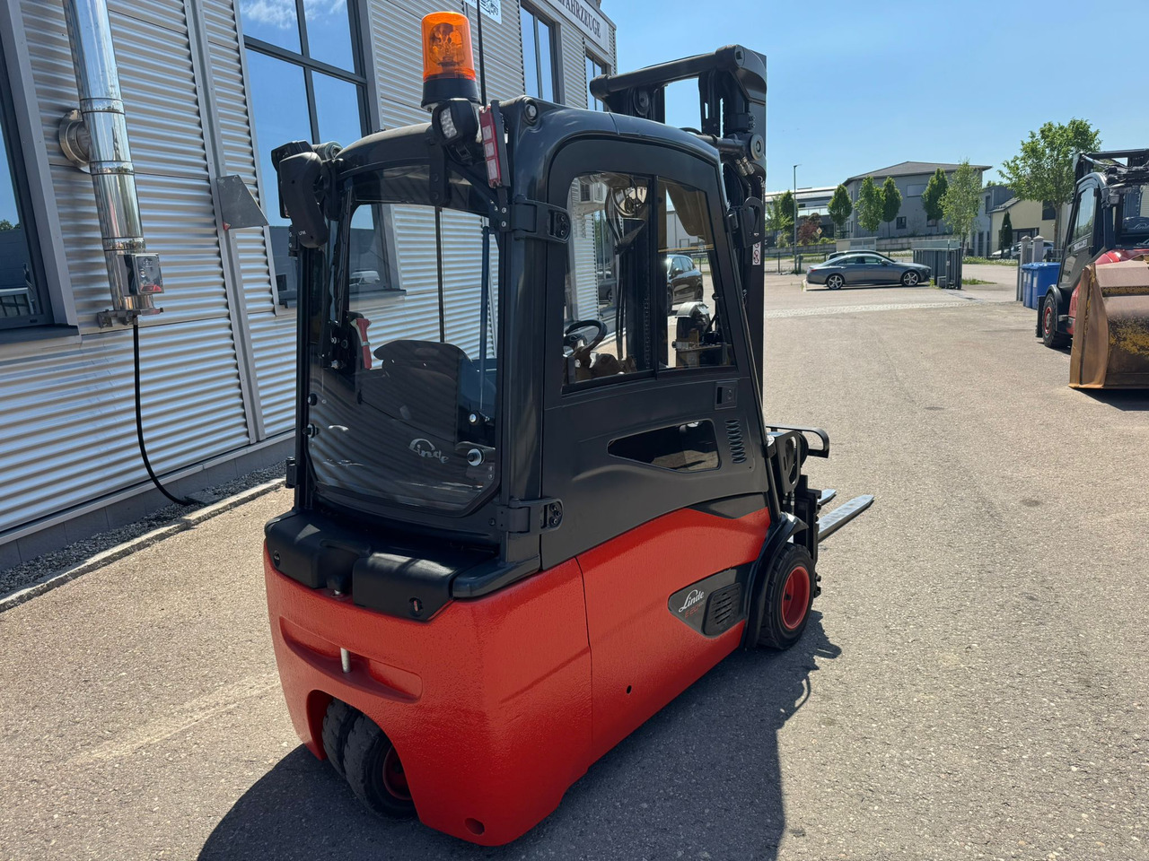 Linde E20L-02 Triplex Elektro Zinkenverstellgerät - Chariot élévateur électrique: photos 3 Linde E20L-02 Triplex Elektro Zinkenverstellgerät - Chariot élévateur électrique: photos 3