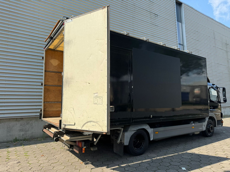 Mercedes-Benz Atego 8.180 / Euro 5 / Tail Lift / Belgium Truck - Camion fourgon: photos 3 Mercedes-Benz Atego 8.180 / Euro 5 / Tail Lift / Belgium Truck - Camion fourgon: photos 3