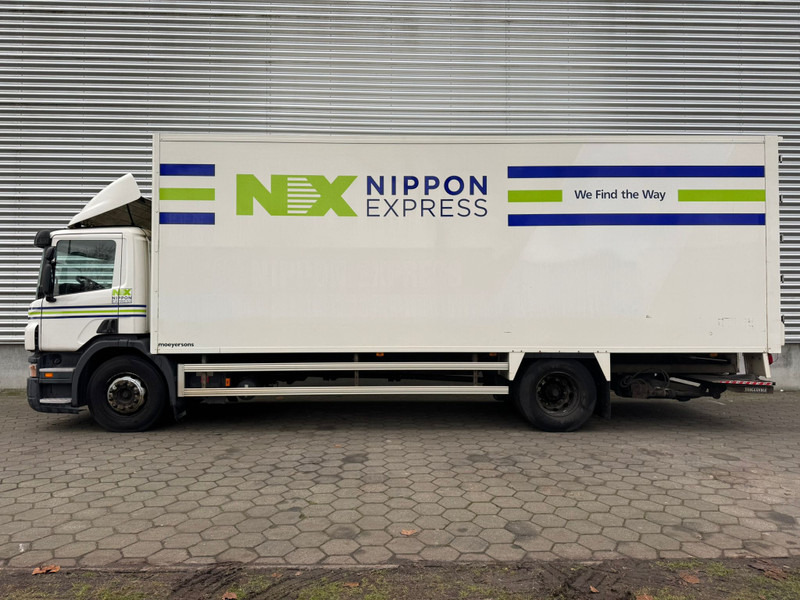Scania P 230 / 3 seats / Manual Gearbox / Tail Lift / Belgium Truck - Camion fourgon: photos 5 Scania P 230 / 3 seats / Manual Gearbox / Tail Lift / Belgium Truck - Camion fourgon: photos 5
