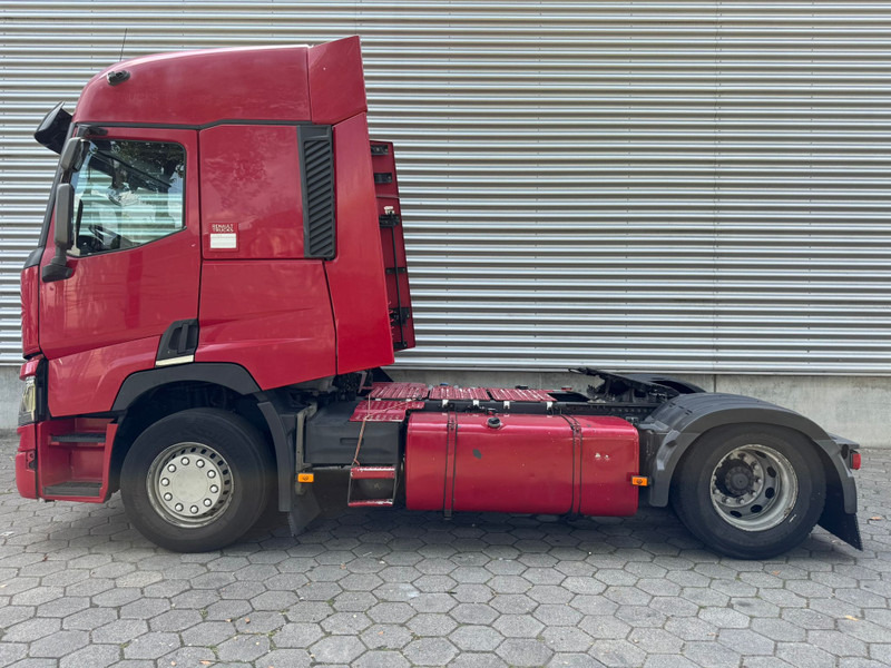 Renault T 460 / 2 Tanks / Refrigerator / 2 Beds / Euro 6 - Tracteur routier: photos 5 Renault T 460 / 2 Tanks / Refrigerator / 2 Beds / Euro 6 - Tracteur routier: photos 5