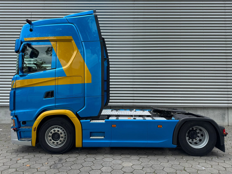 Scania S500 / Retarder / Full Air / Night Klima / TUV: 7-2025 / NL Truck - Tracteur routier: photos 5 Scania S500 / Retarder / Full Air / Night Klima / TUV: 7-2025 / NL Truck - Tracteur routier: photos 5