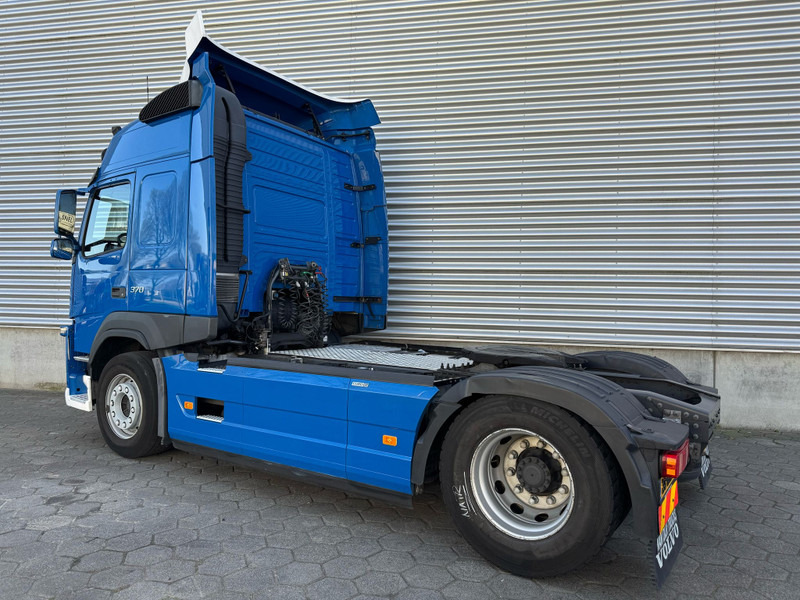Volvo FM 370 / 2 Tanks / I-Shift / NL Truck - Tracteur routier: photos 3 Volvo FM 370 / 2 Tanks / I-Shift / NL Truck - Tracteur routier: photos 3