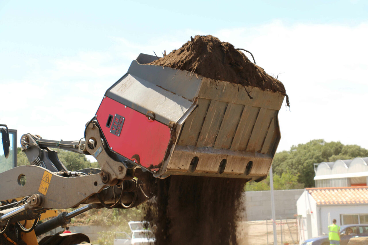 VTN DSG20 Screening Bucket - Godet pour Pelle: photos 2 VTN DSG20 Screening Bucket - Godet pour Pelle: photos 2