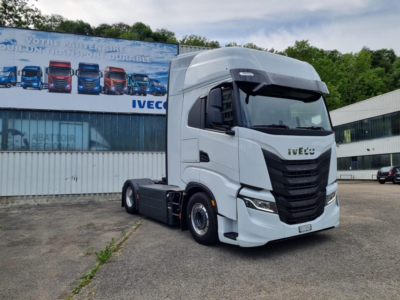 IVECO S-Way AS440S46T/FP CNG - Tracteur routier: photos 1 IVECO S-Way AS440S46T/FP CNG - Tracteur routier: photos 1